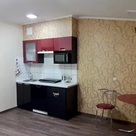 -біля вокзалу-недалеко від центру-городоцька 131 Apartmán