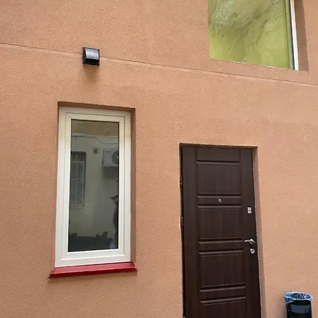 -біля вокзалу-недалеко від центру-городоцька 131 Apartmán *