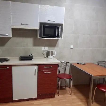 -біля вокзалу-недалеко від центру-городоцька 131 *