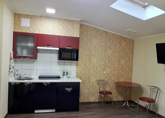 -біля вокзалу-недалеко від центру-городоцька 131 * Lvov