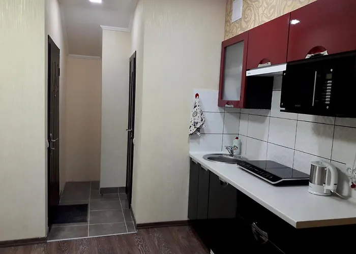 -біля вокзалу-недалеко від центру-городоцька 131