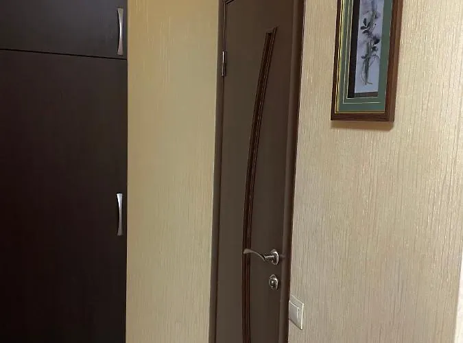 -біля вокзалу-недалеко від центру-городоцька 131 * إلفيف