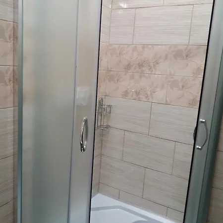 Apartament -біля вокзалу-недалеко від центру-городоцька 131