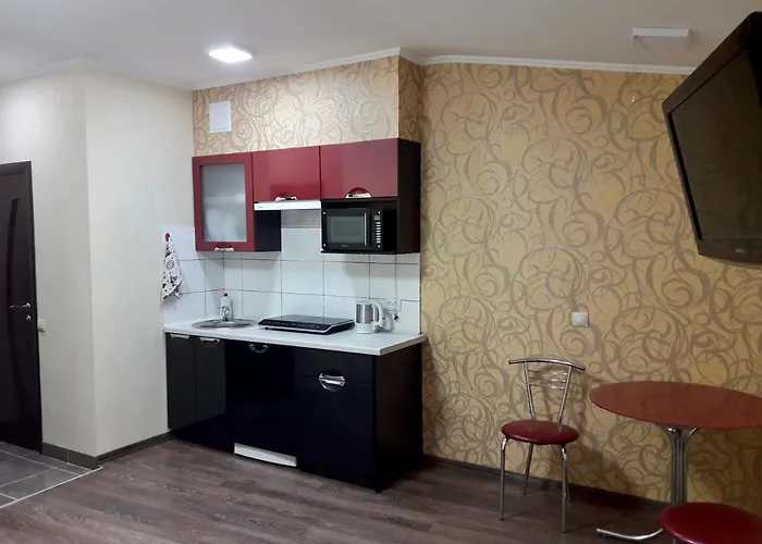 -біля вокзалу-недалеко від центру-городоцька 131 Apartament